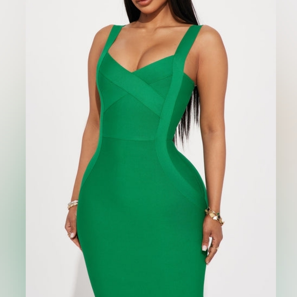 Fashion Nova - Elise Bandage Midi Dress